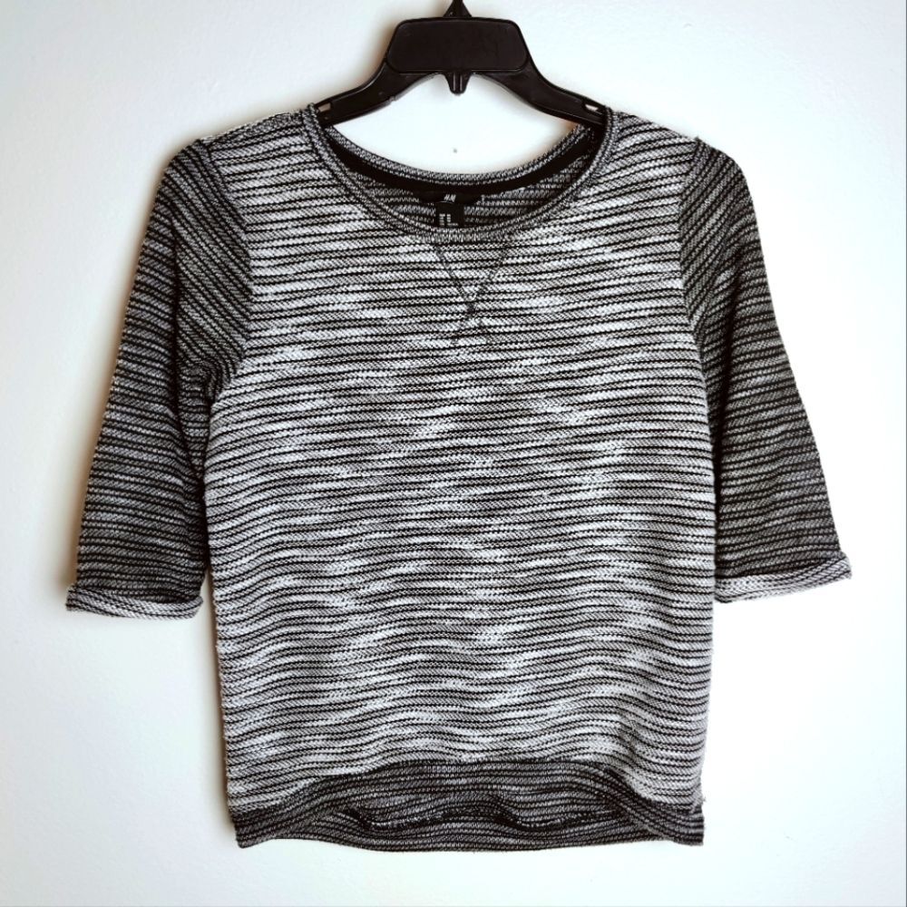 H&M Half Sleeve Bicolor Marbled Knit Rolled Cuff Crewneck Sweater, Size XS